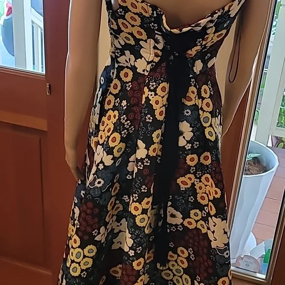 Maeve Antropologies Floral Square-Neck Sundress in Black and Yellow - Picture 4 of 6
